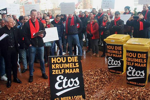 https://zaanstreek.sp.nl/nieuws/2019/12/solidair-met-etosstakers